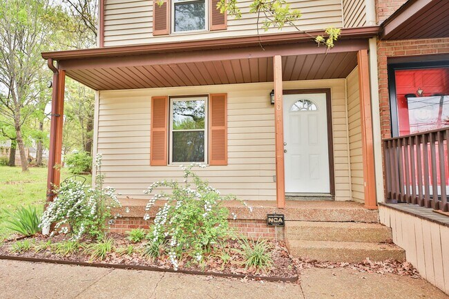 Foto del edificio - Convenient Antioch Townhome
