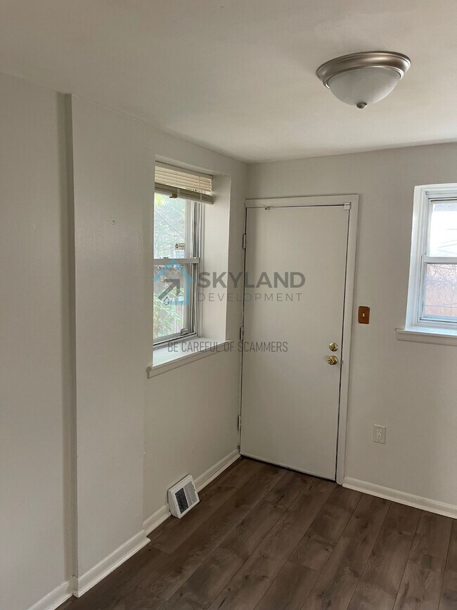Foto del edificio - 2615 N Corlies St