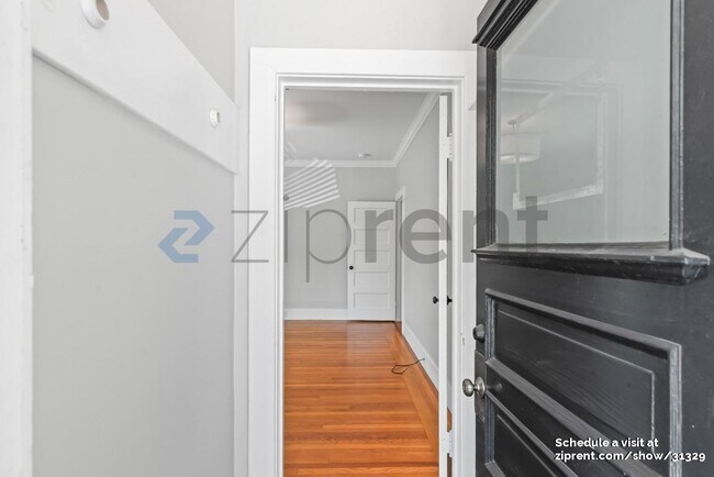 Foto del edificio - 216 Emerson St