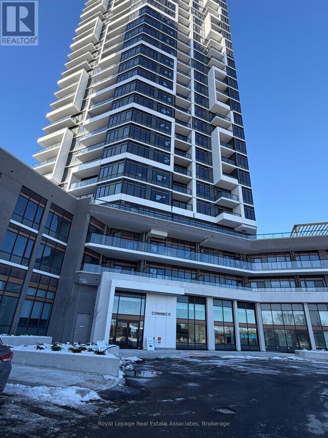 Photo du bâtiment - 8020 Derry Rd