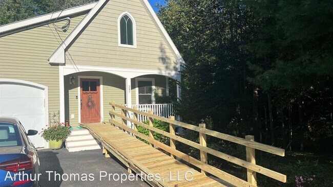 Building Photo - Studio, 1 bath House - 345 Washington St