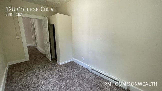Building Photo - 128 College Cir