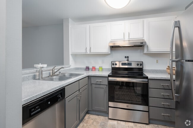 Interior Photo - The Diplomat