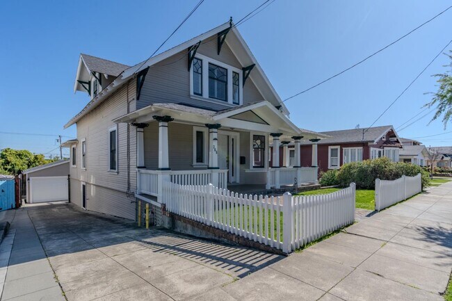 Foto del edificio - 364 Cypress Ave