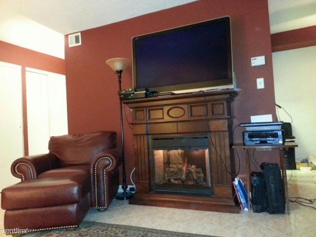 Building Photo - 1 br, 1 bath - 5 Windham Loop