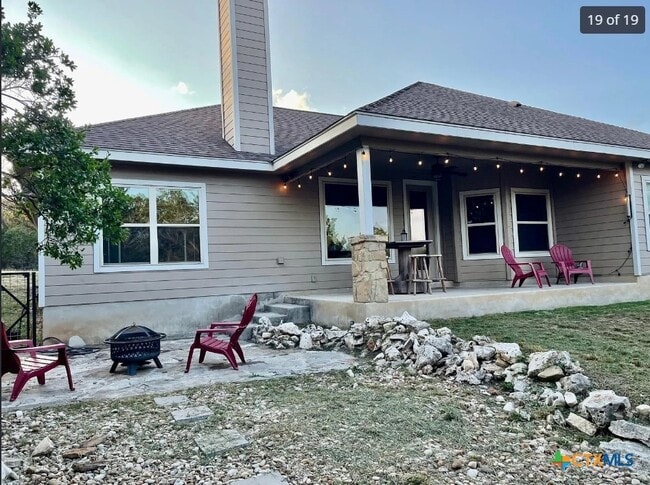 Foto del edificio - 3948 Summit Dr