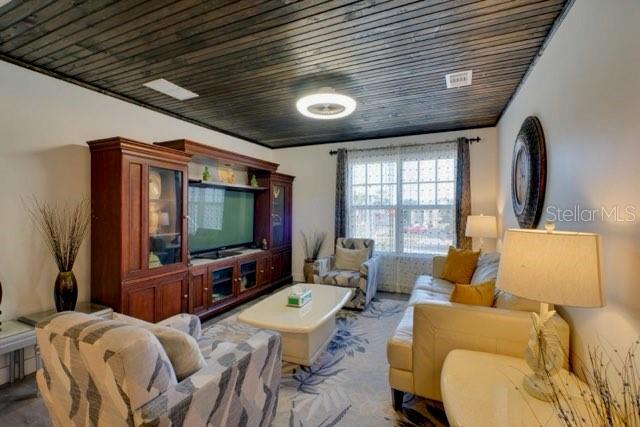 Foto del edificio - 209 W Olympia Ave