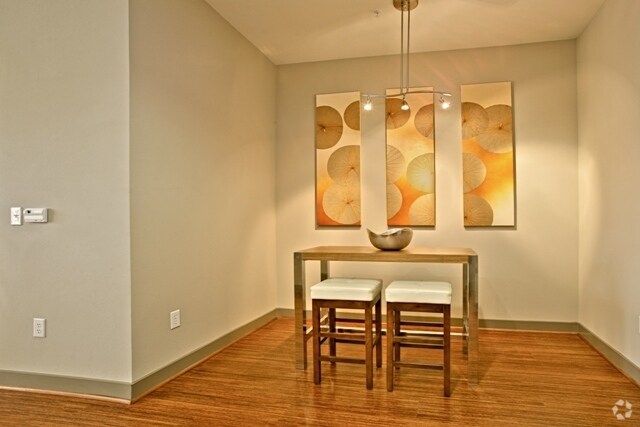 Comedor - The Uptown