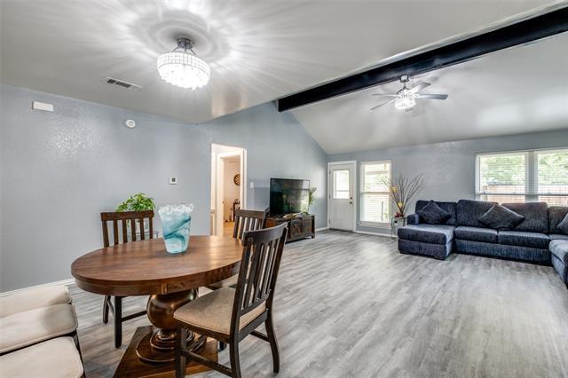 Foto del edificio - 1309 Laredo Ln