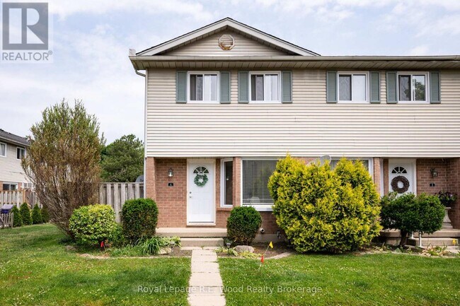 Photo du bâtiment - 10 Dufferin St