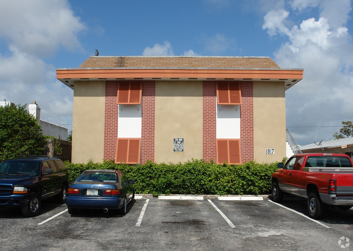 Foto del edificio - 1317 N Federal Hwy