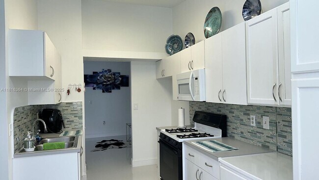 Foto del edificio - 14845 SW 174th St