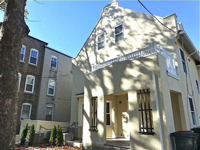 Building Photo - 172 Fuller St
