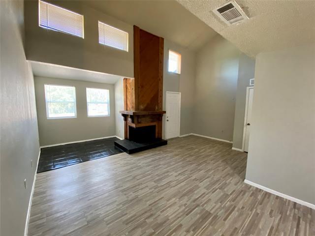Foto del edificio - 9696 Walnut St