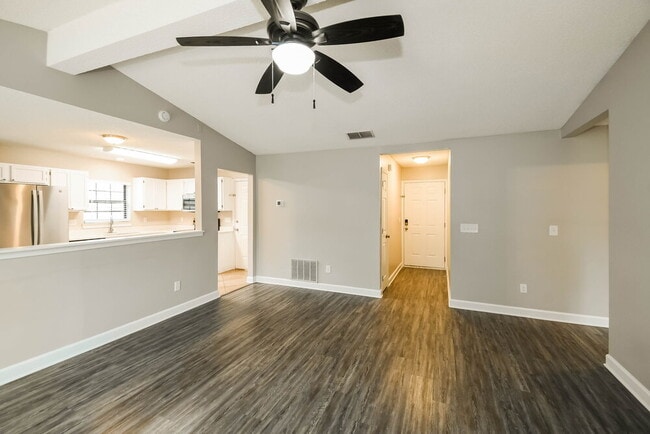 Building Photo - 2877 Tuscarora Tr