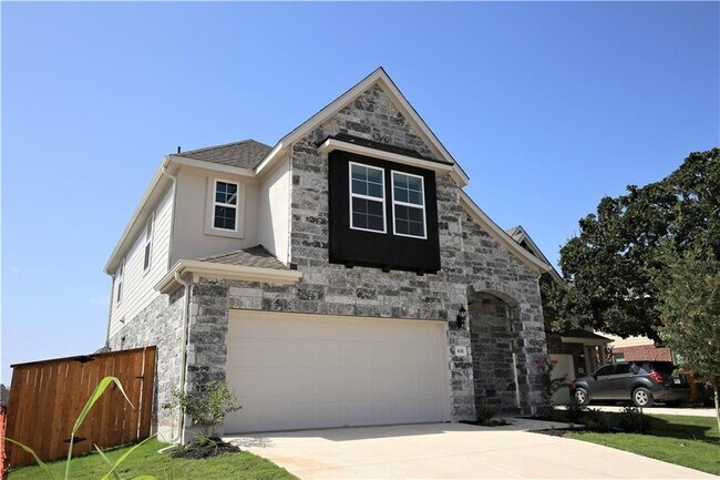 Foto del edificio - 635 Pheasant Hill Ln