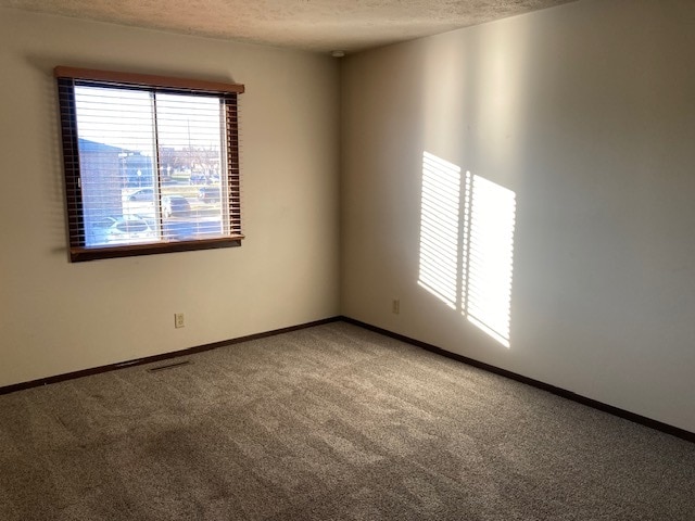 Building Photo - 635 Kennedy Dr