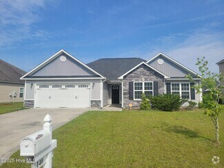Building Photo - 140 Cavalier Dr