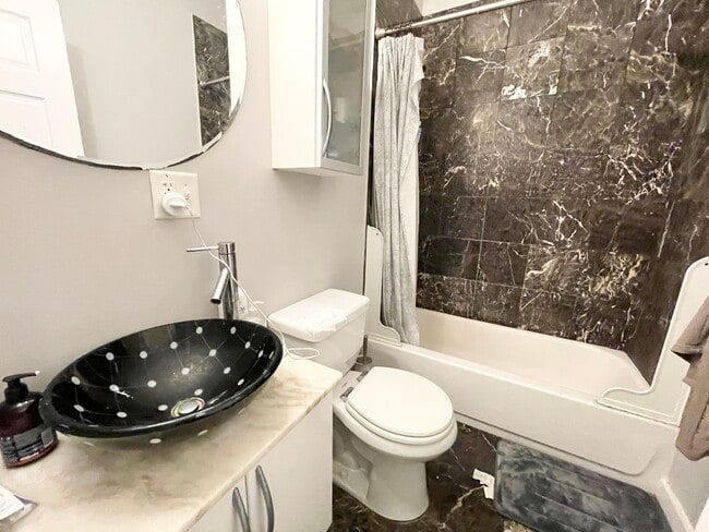 Building Photo - 1431 Tremont St