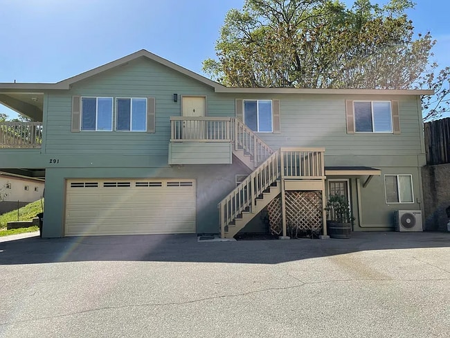 Building Photo - 291 Las Tablas Rd