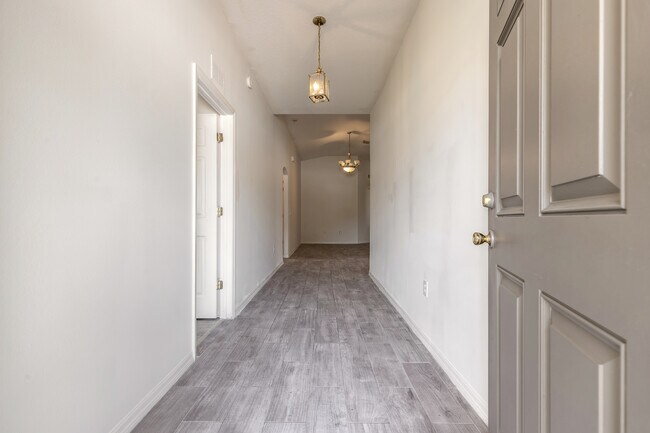 Building Photo - 109 Blue Daze Cir