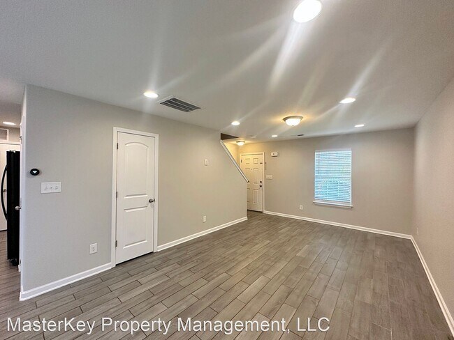 Building Photo - 3 br, 2.5 bath House - 2744 Maybrook Crossing