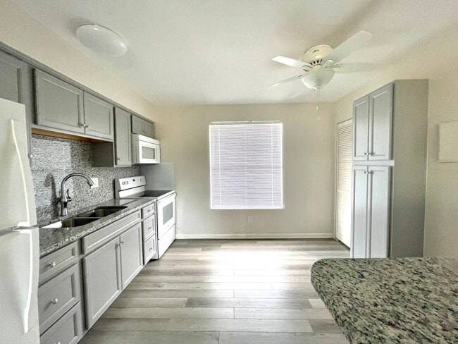 Building Photo - 13413 Pine Needle Ln