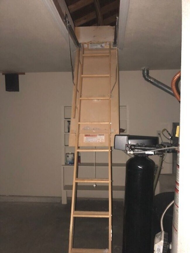 Building Photo - 5 Minutes from Holloman AFB - 5 Minutes from Alamogrodo