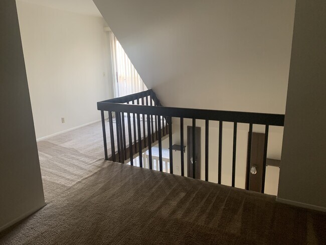 Foto del edificio - 2220 E Murray Holladay Rd