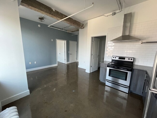 Interior Photo - The Columbus Building