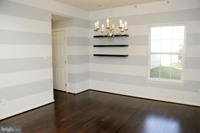 Building Photo - 9584 Chaton Rd