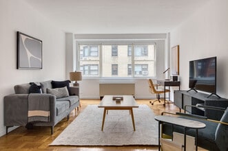 Building Photo - 420 E 80th St