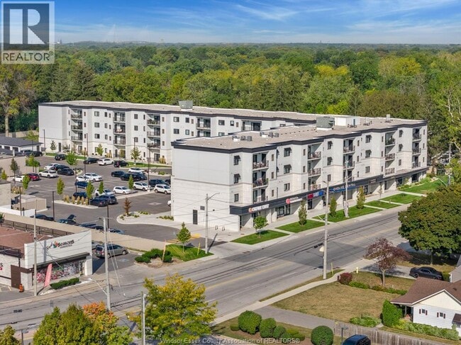 Photo du bâtiment - 3817 Howard Ave