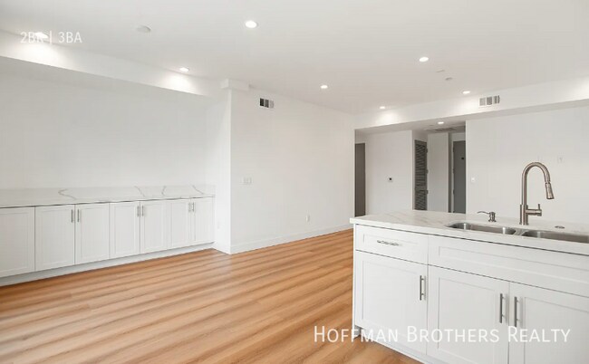 Building Photo - 836 S Shenandoah St