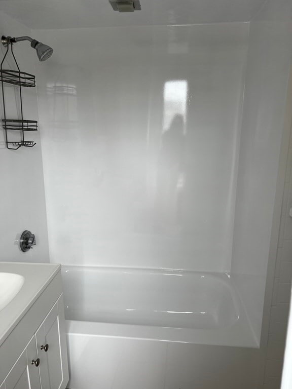 Building Photo - 452 Main St