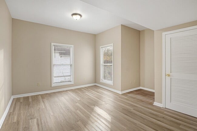 Building Photo - 12 Franklin Ave