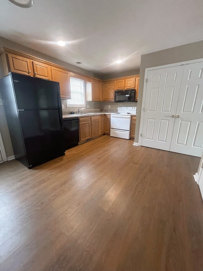 Foto del edificio - 109 Hillridge Ct