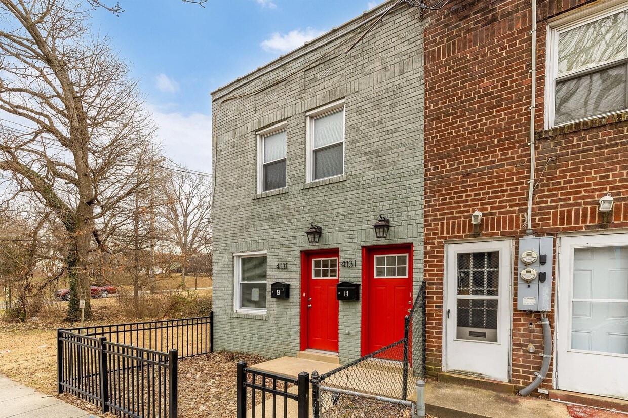 Photo - 4131 Hunt Pl NE (Washington, DC)