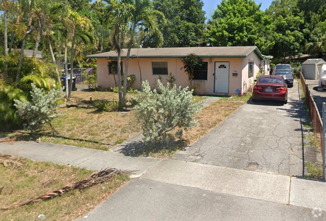 1506 NW 17th St