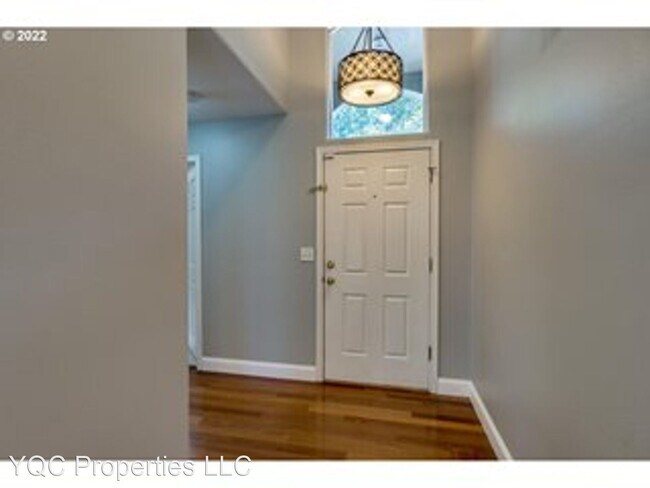 Building Photo - 3 br, 2 bath House - 2733 NW Julia St
