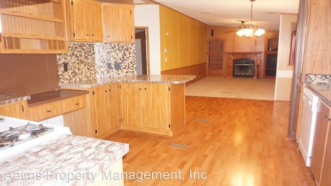Building Photo - 410 Scarbro Ln