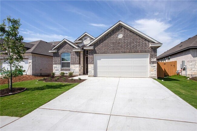 Building Photo - 717 Bridle Creek Dr