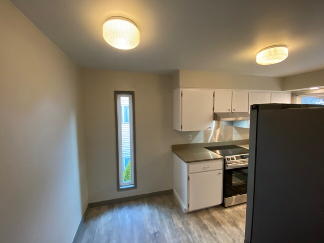 Building Photo - 1457 SW 66th Ave