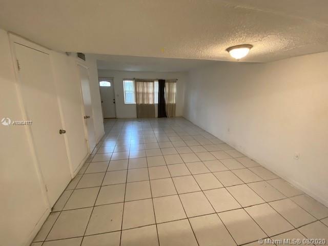 Foto del edificio - 1520 NE 151st St