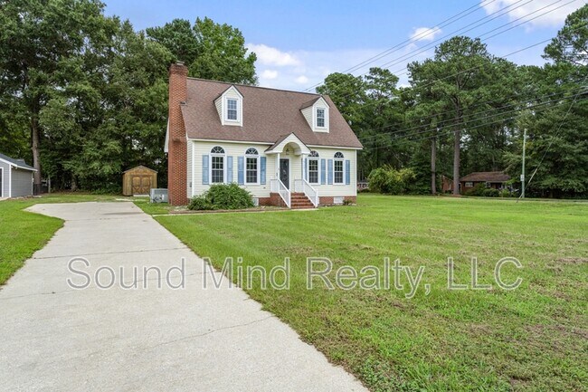 Building Photo - 933 Beechwood Dr