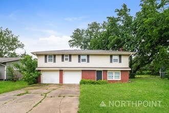 Building Photo - 7223 NW 84th Terrace