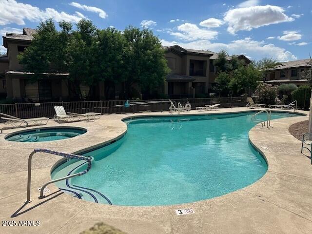 Foto del edificio - 705 W Queen Creek Rd