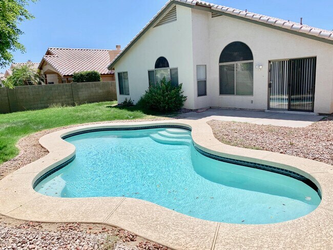 Foto del edificio - 16423 N 39th St