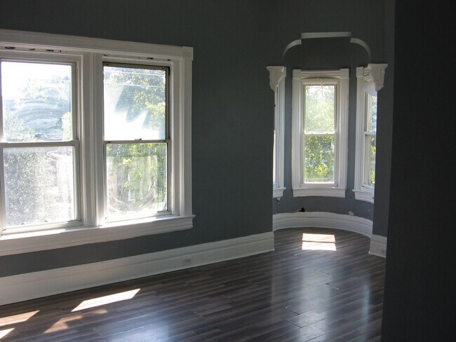 Building Photo - 3126 N 16th St