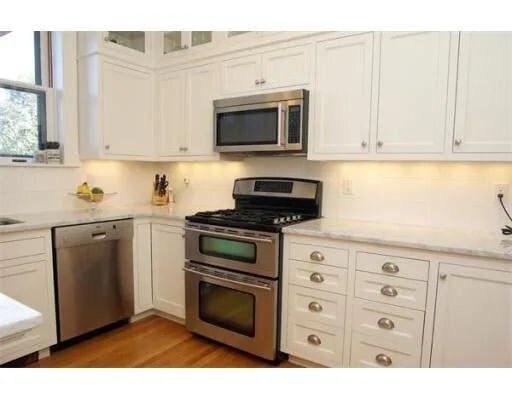 Foto del edificio - 168 Beacon St